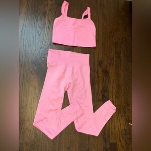 All in motion Vibrant Pink active set